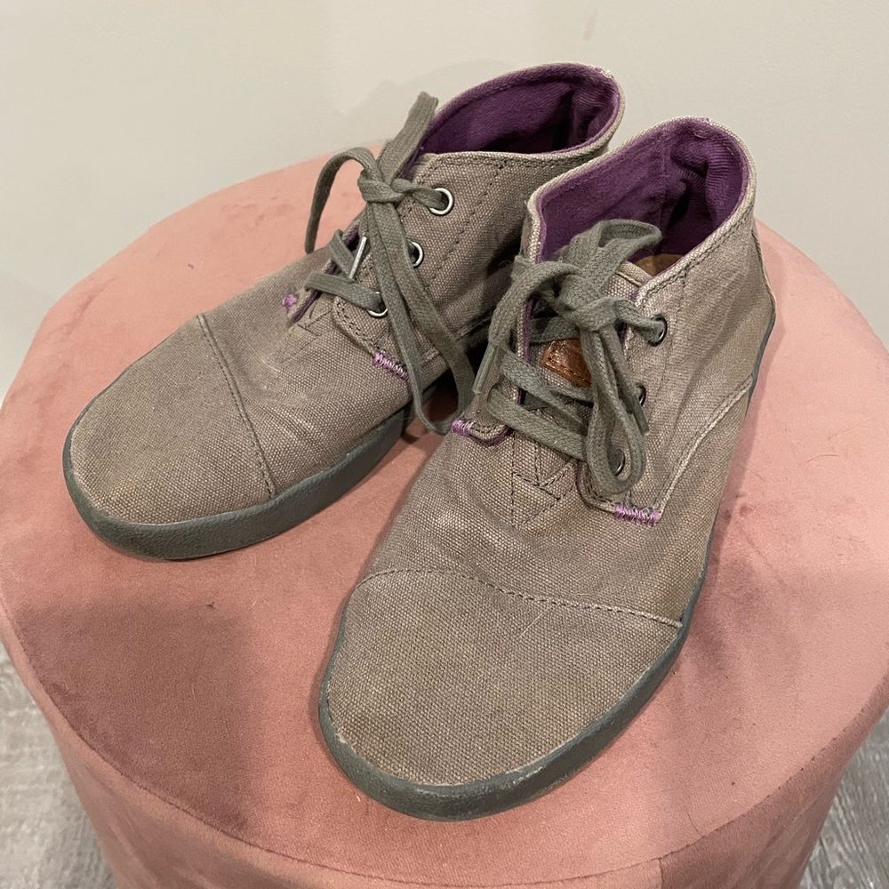 Toms Chucks Light Brown/Gray 7M